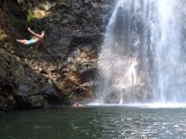 A guy pre-belly flop